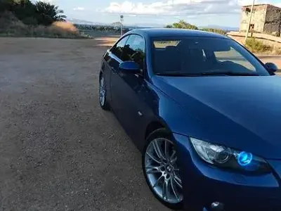 Usata BMW 320 177 CV (130 kW) 2008 Blu Coupé