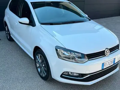 Usata VW Polo Highline 90 CV (66 kW) 2016 Bianco Berlina
