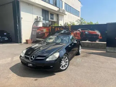 Usata Mercedes SLK200 Chrome 163 CV (119 kW) 2006 Nero Cabrio