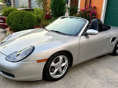 Usata Porsche Boxster 220 CV (161 kW) 2002 Grigio Cabrio