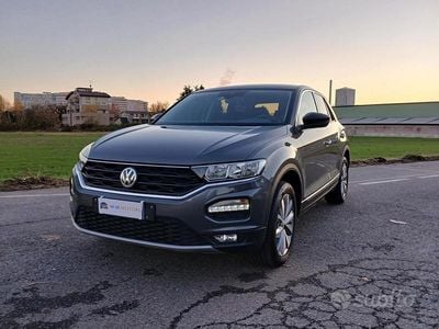 Usata VW T-Roc Style 150 CV (110 kW) 2019 Grigio SUV