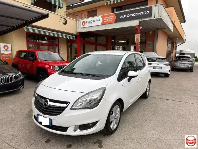 Usata Opel Meriva Cosmo 95 CV (69 kW) 2016 Bianco Monovolume