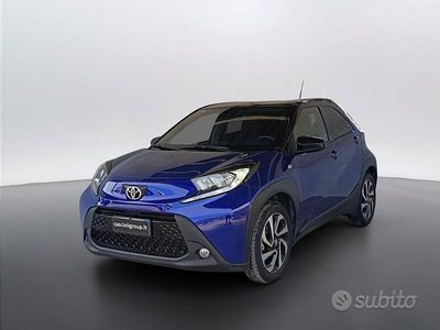 Usata Toyota Aygo X Trend 72 CV (52 kW) 2023 Blu SUV