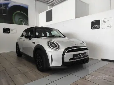 Usata Mini Cooper Classic 136 CV (100 kW) 2022 Grigio Utilitaria
