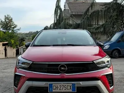 Usata Opel Crossland 110 CV (80 kW) 2022 Rosso SUV