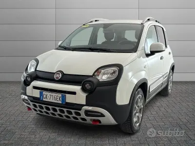 Usata Fiat Panda Cross Cross 69 CV (50 kW) 2022 Bianco Utilitaria