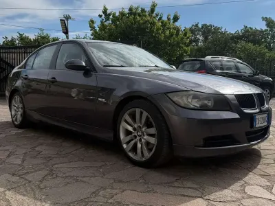 Usata BMW 320 Efficient Dynamics 163 CV (119 kW) 2005 Argento Berlina