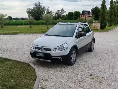 Usata Fiat 1600 120 CV (88 kW) 2010 Grigio Station wagon