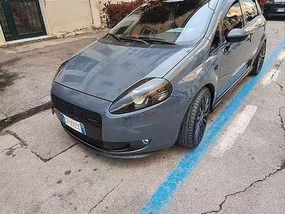 Usata Fiat Grande Punto 90 CV (66 kW) 2006 Grigio Utilitaria