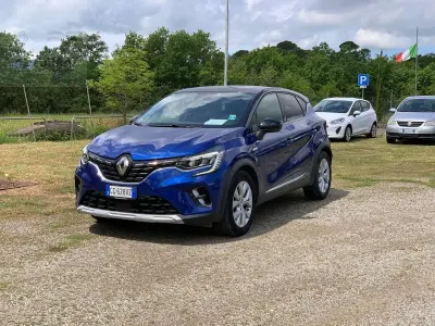 Gebraucht Renault Captur Intens 143 PS (105 kW) 2022 Blau SUV