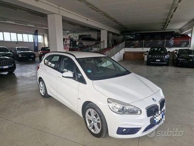 Bianco Usata 2016 BMW 218 Station wagon | 15.900 € (Molto cara)