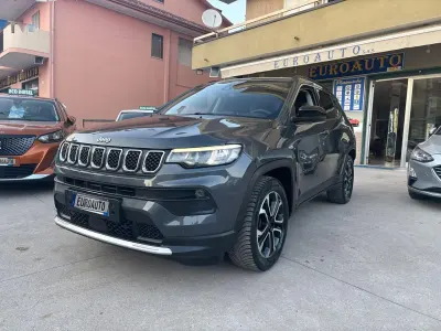 Usata Jeep Compass Limited 179 CV (131 kW) 2022 Grigio SUV