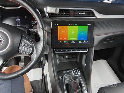 Usata MG ZS Luxury 111 CV (81 kW) 2023 Blu Berlina