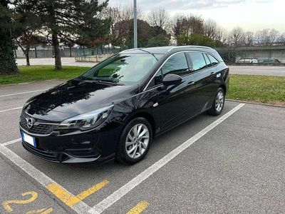 Usata Opel Astra Business Elegance 105 CV (77 kW) 2022 Station wagon