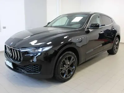 Usata Maserati Levante 349 CV (256 kW) 2021 Nero SUV
