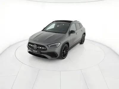 Usata Mercedes GLA200 Premium 150 CV (110 kW) 2023 Grigio SUV