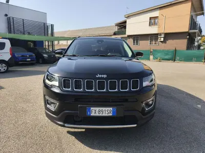 Usata Jeep Compass Limited 140 CV (102 kW) 2019 Nero SUV