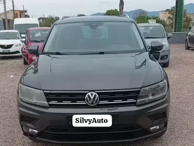 Usata VW Tiguan Style 150 CV (110 kW) 2017 Grigio SUV