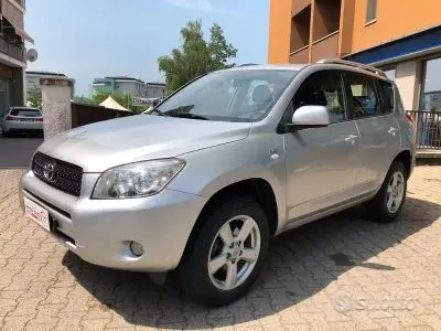 Usata Toyota RAV4 136 CV (100 kW) 2007 SUV