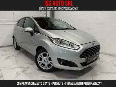 Käytetty Ford Fiesta Titanium 95 HP (69 kW) 2016 Hopea Viistoperä