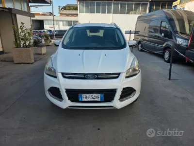 Usata Ford Kuga Business Edition 150 CV (110 kW) 2016 Bianco SUV