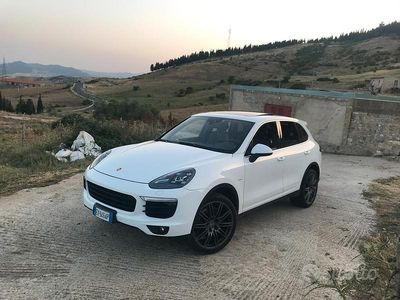 Bianco Usata 2014 Porsche Cayenne SUV | 26.000 € (Buon prezzo)