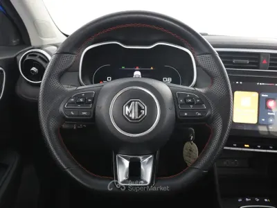 Usata MG ZS Luxury 106 CV (77 kW) 2024 Blu SUV