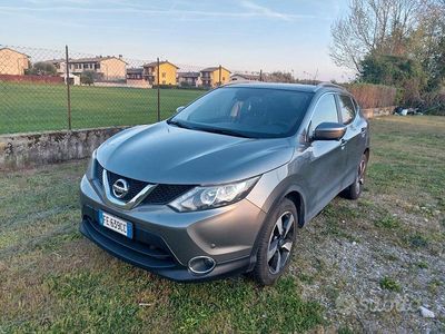 Usata Nissan Qashqai Tekna 130 CV (95 kW) 2016 Grigio SUV