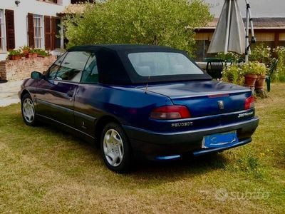 Usata Peugeot 306 Cabriolet 101 CV (74 kW) 1997 Blu Cabrio
