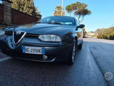 Usata Alfa Romeo 156 155 CV (114 kW) 1999 Grigio Berlina