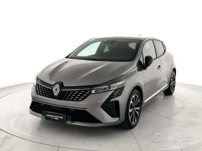 Brugt Renault Clio V Techno 91 HK (66 kW) 2025 Grå Sedan