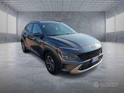 Käytetty Hyundai Kona 141 HP (103 kW) 2022 Harmaa Katumaasturi