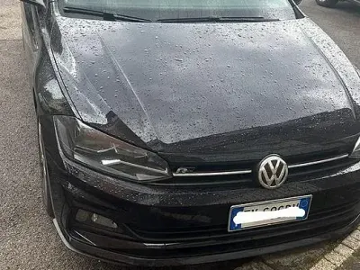 Usata VW Polo 95 CV (69 kW) 2019 Nero Utilitaria