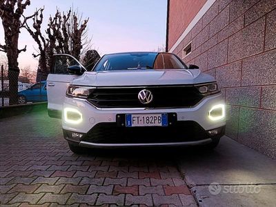 Usata VW T-Roc Advance 115 CV (84 kW) 2019 Grigio SUV