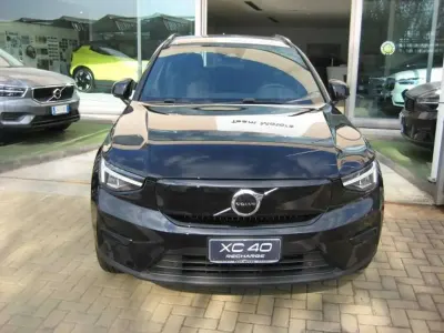 Nuova Volvo XC40 Plus 119 kW (163 CV) 2025 Nero SUV