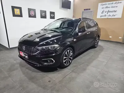 Occasion Fiat Tipo Lounge 120 ch (88 kW) 2017 Noir Berline