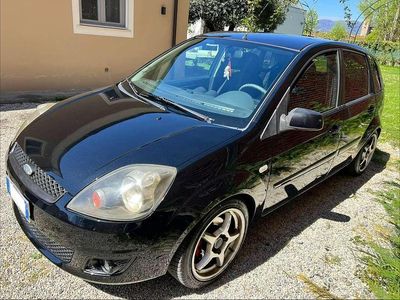 Usata Ford Fiesta Titanium 68 CV (50 kW) 2006 Nero Utilitaria
