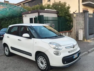 Usata Fiat 500L Living 80 CV (58 kW) 2015 Bianco Monovolume