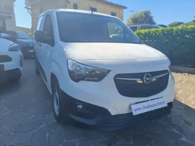 Usata Opel Combo 102 CV (75 kW) 2022 Bianco Monovolume