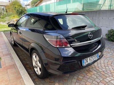 Opel Astra GTC