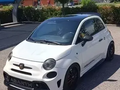 Usata Abarth 500 140 CV (102 kW) 2010 Bianco Utilitaria