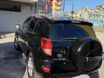Usata Toyota RAV4 136 CV (100 kW) 2006 SUV