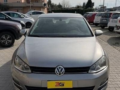 Usata VW Golf VII Highline 105 CV (77 kW) 2013 Berlina