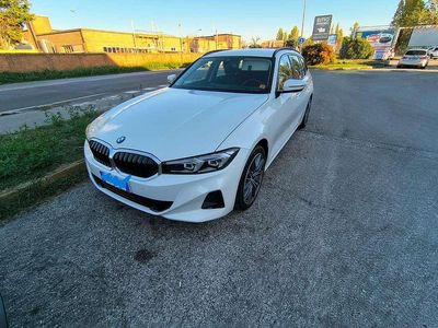 Usata BMW 316 122 CV (89 kW) 2023 Bianco Station wagon