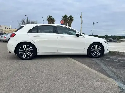 Usata Mercedes A180 136 CV (100 kW) 2021 Bianco Berlina