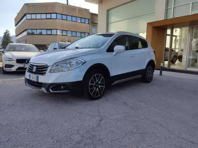 Usata Suzuki SX4 S-Cross 120 CV (88 kW) 2015 Bianco artico metallizzato SUV