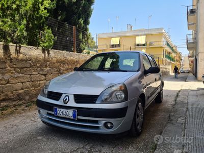 Renault Clio II