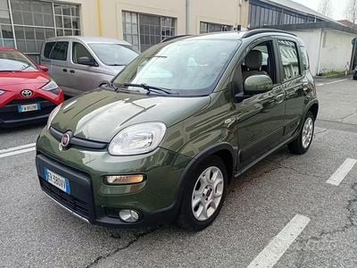 Usata Fiat Panda Trekking 84 CV (61 kW) 2013 Verde Utilitaria