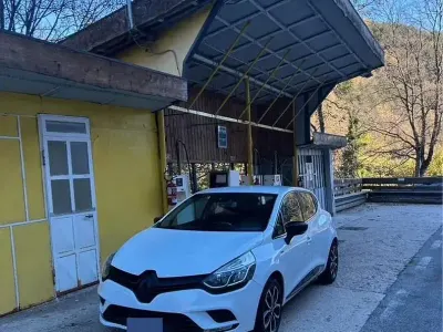Usata Renault Clio IV 75 CV (55 kW) 2018 Bianco Berlina