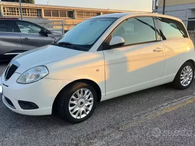 Usata Lancia Ypsilon 78 CV (57 kW) 2010 Utilitaria
